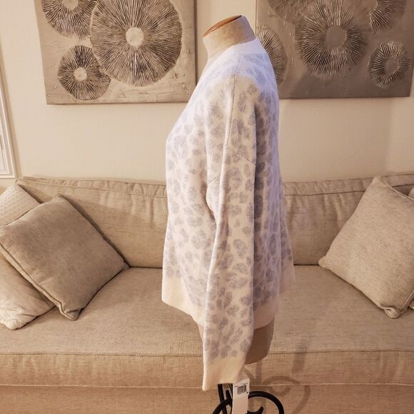French Connection Leopard-Print Cardigan size Medium in Ivory/Gray - NEW - Picture 6 of 11